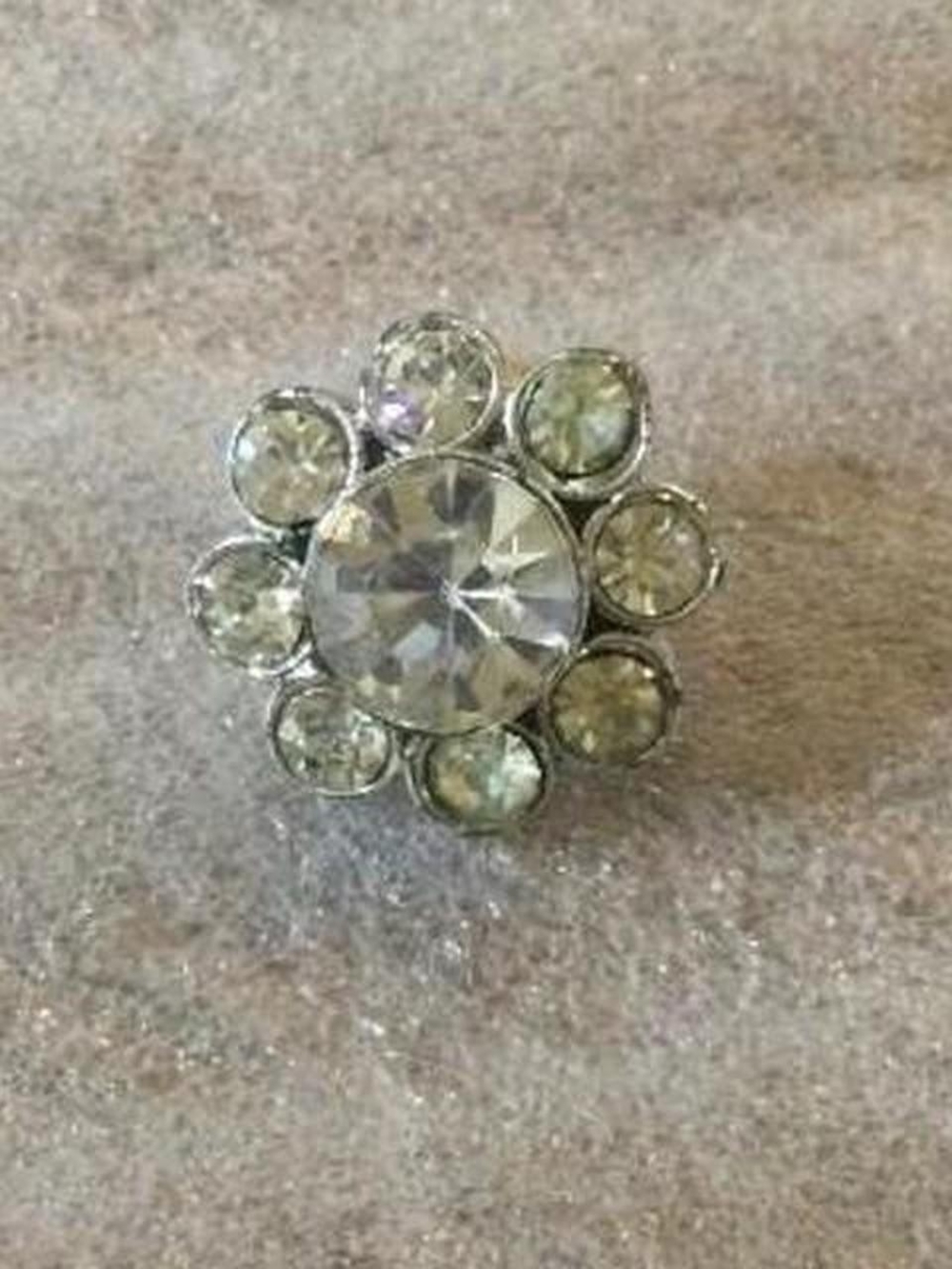 Tiny Rhinestone Flower Pin